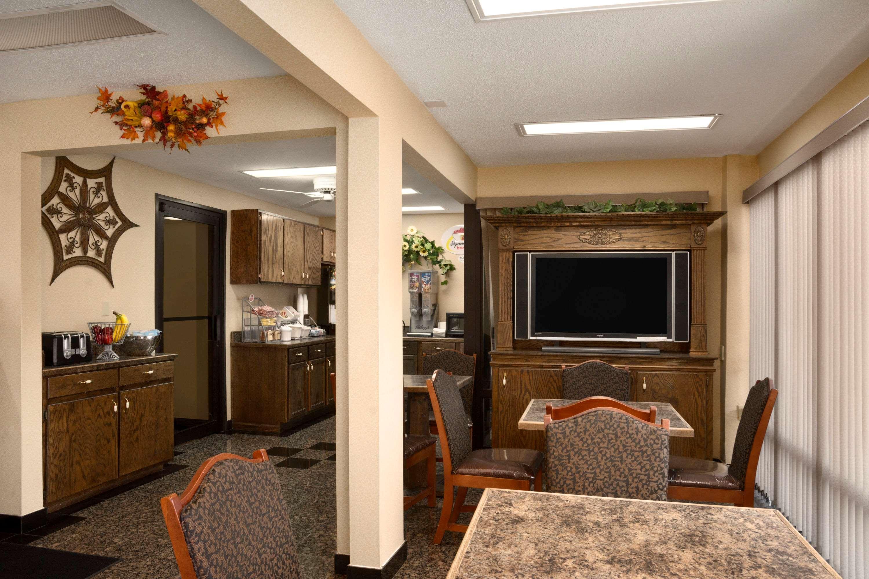 Super 8 By Wyndham Hattiesburg North מראה חיצוני תמונה