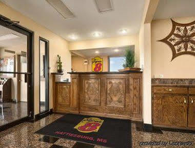 Super 8 By Wyndham Hattiesburg North מראה חיצוני תמונה