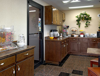 Super 8 By Wyndham Hattiesburg North מראה חיצוני תמונה