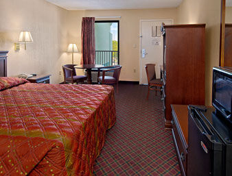Super 8 By Wyndham Hattiesburg North מראה חיצוני תמונה
